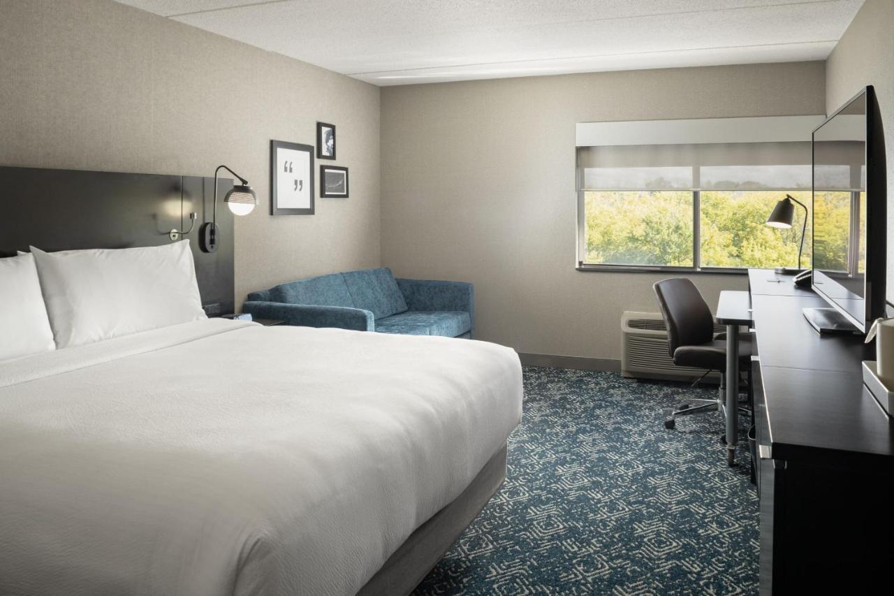 Four Points By Sheraton Milwaukee North Shore Brown Deer Exterior photo
