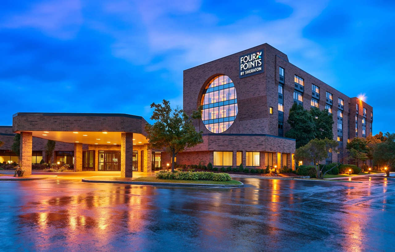 Four Points By Sheraton Milwaukee North Shore Brown Deer Exterior photo